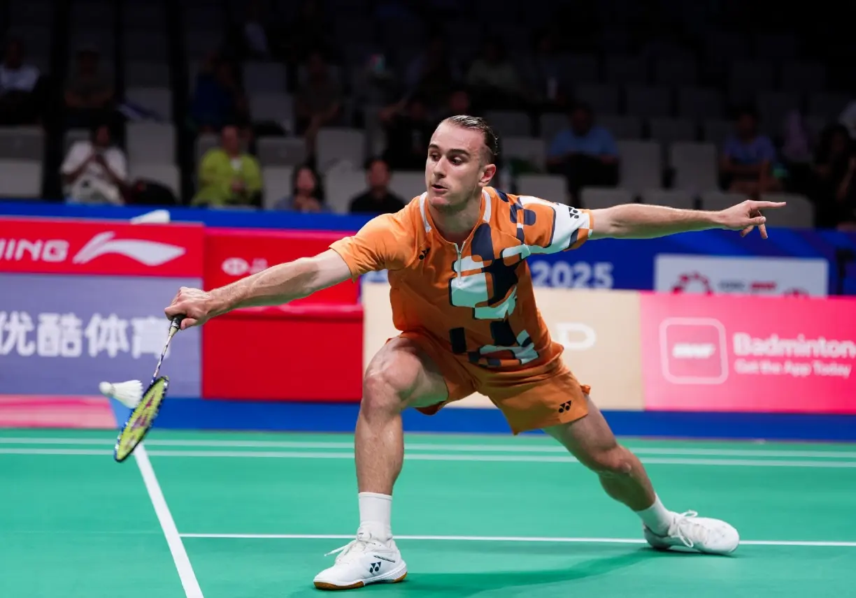 他屋漏偏逢, 尔扑球后, 他留给球场 他屋漏偏逢, 尔扑球后, 他留给球场